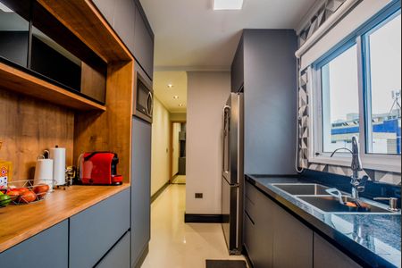 Apartamento à venda com 120m², 2 quartos e 2 vagas Apartamento à venda com 120m², 2 quartos e 2 vagasCozinha