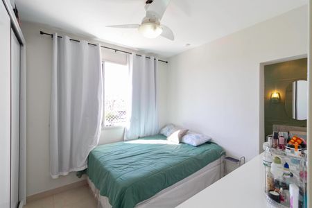 Apartamento à venda com 160m², 4 quartos e 2 vagas Apartamento à venda com 160m², 4 quartos e 2 vagasSuíte