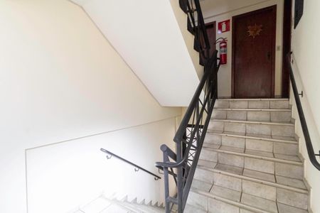 Apartamento à venda com 160m², 4 quartos e 2 vagas Apartamento à venda com 160m², 4 quartos e 2 vagasEntrada