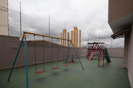 Apartamento à venda com 70m², 2 quartos e 1 vaga Apartamento à venda com 70m², 2 quartos e 1 vagaÁrea comum - Playground