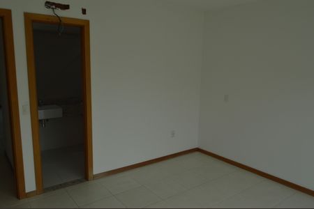 Casa de condomínio à venda com 188m², 4 quartos e 3 vagas Casa de condomínio à venda com 188m², 4 quartos e 3 vagasSuíte 4