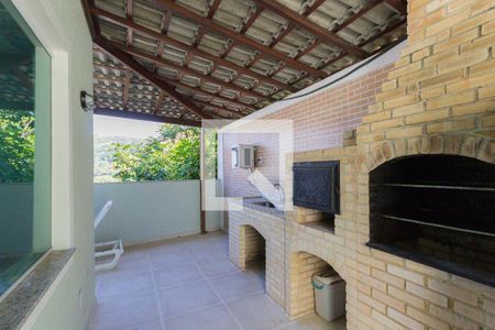 Casa de condomínio à venda com 188m², 4 quartos e 3 vagas Casa de condomínio à venda com 188m², 4 quartos e 3 vagasÁrea comum - Churrasqueira