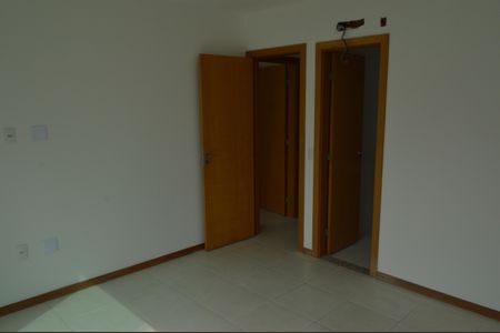 Casa de condomínio à venda com 188m², 4 quartos e 3 vagas Casa de condomínio à venda com 188m², 4 quartos e 3 vagasSuíte 4