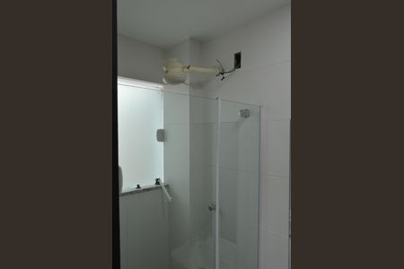 Casa de condomínio à venda com 188m², 4 quartos e 3 vagas Casa de condomínio à venda com 188m², 4 quartos e 3 vagasBanheiro de Serviço