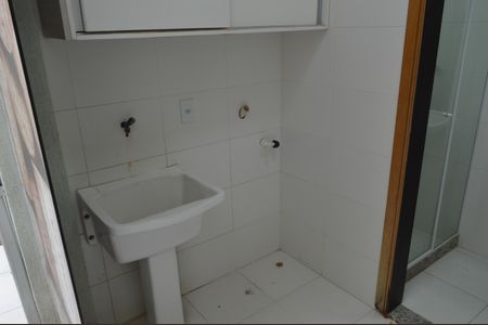Casa de condomínio à venda com 188m², 4 quartos e 3 vagas Casa de condomínio à venda com 188m², 4 quartos e 3 vagasÁrea de Serviço