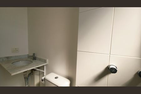 Apartamento à venda com 83m², 3 quartos e 2 vagas Apartamento à venda com 83m², 3 quartos e 2 vagasBanheiro da Suíte