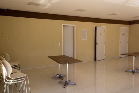 Apartamento para alugar com 44m², 2 quartos e 1 vaga Apartamento para alugar com 44m², 2 quartos e 1 vagaÁrea comum - Salão de festas
