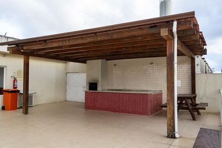 Apartamento para alugar com 44m², 2 quartos e 1 vaga Apartamento para alugar com 44m², 2 quartos e 1 vagaÁrea comum - Churrasqueira