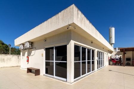 Apartamento para alugar com 44m², 2 quartos e 1 vaga Apartamento para alugar com 44m², 2 quartos e 1 vagaÁrea comum - Salão de festas