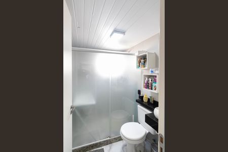 Apartamento para alugar com 44m², 2 quartos e 1 vaga Apartamento para alugar com 44m², 2 quartos e 1 vagaBanheiro