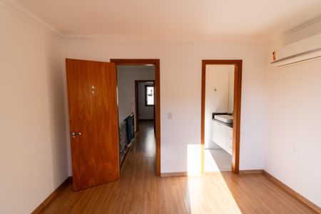 Casa de condomínio à venda com 75m², 2 quartos e 1 vagaSuíte