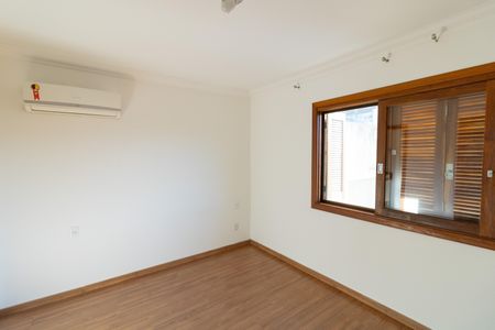 Casa de condomínio à venda com 75m², 2 quartos e 1 vagaSuíte