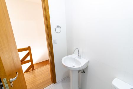 Casa de condomínio à venda com 75m², 2 quartos e 1 vagaBanheiro