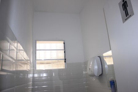 Casa para alugar com 109m², 2 quartos e 2 vagasBanheiro 1