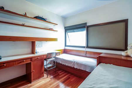 Apartamento para alugar com 270m², 4 quartos e 4 vagas Apartamento para alugar com 270m², 4 quartos e 4 vagasQuarto 3