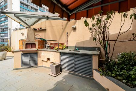 Apartamento para alugar com 270m², 4 quartos e 4 vagas Apartamento para alugar com 270m², 4 quartos e 4 vagasÁrea comum - Churrasqueira