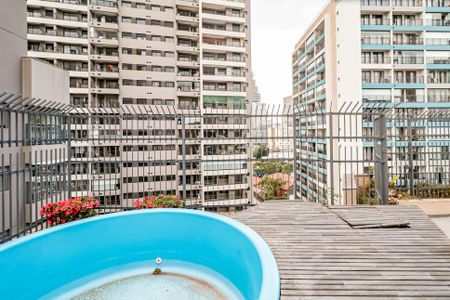 Apartamento para alugar com 270m², 4 quartos e 4 vagas Apartamento para alugar com 270m², 4 quartos e 4 vagasÁrea comum - Piscina