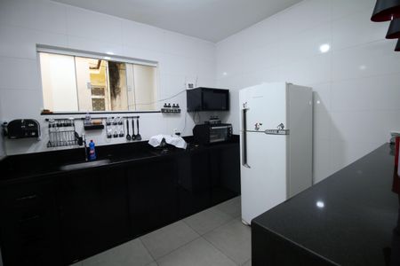 Casa à venda com 97m², 3 quartos e sem vagaCozinha