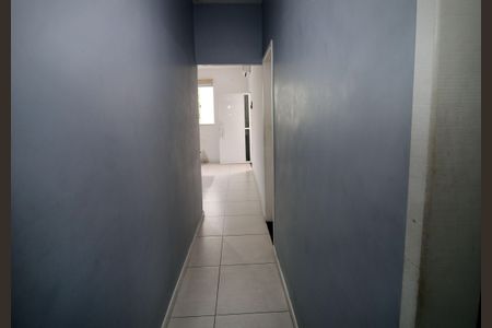 Corredor de casa à venda com 3 quartos, 97m² em Brás de Pina, Rio de Janeiro