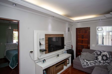 Casa à venda com 230m², 4 quartos e 2 vagasSala - Casa 1