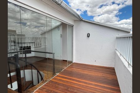Apartamento para alugar com 105m², 2 quartos e 1 vaga Apartamento para alugar com 105m², 2 quartos e 1 vagaCobertura