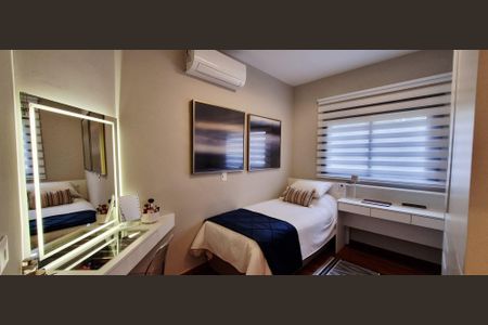 Apartamento à venda com 160m², 3 quartos e 3 vagas Apartamento à venda com 160m², 3 quartos e 3 vagasQuarto 1