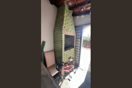 Casa à venda com 245m², 6 quartos e 3 vagas Casa à venda com 245m², 6 quartos e 3 vagasChurrasqueira