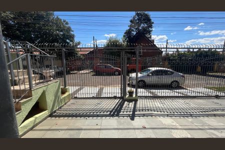 Casa à venda com 245m², 6 quartos e 3 vagas Casa à venda com 245m², 6 quartos e 3 vagasVista do Quarto 2