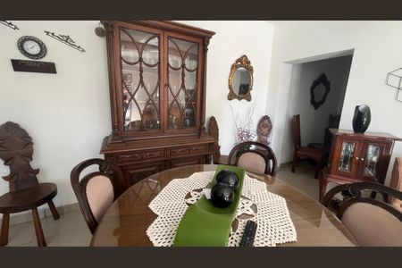 Casa à venda com 245m², 6 quartos e 3 vagas Casa à venda com 245m², 6 quartos e 3 vagasSala 3