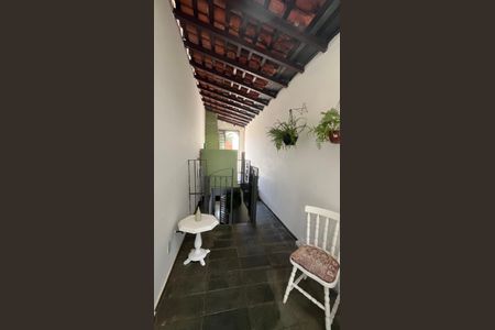 Casa à venda com 245m², 6 quartos e 3 vagas Casa à venda com 245m², 6 quartos e 3 vagasÁrea comum