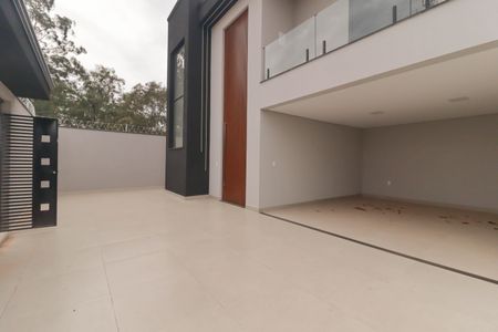 Casa à venda com 260m², 3 quartos e 2 vagasÁrea Externa