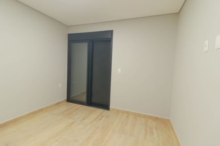 Casa à venda com 260m², 3 quartos e 2 vagasSuíte 2