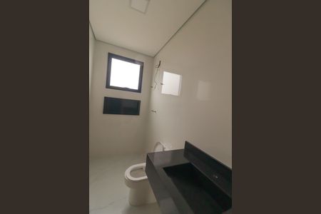 Casa à venda com 260m², 3 quartos e 2 vagasBanheiro da Suíte 1