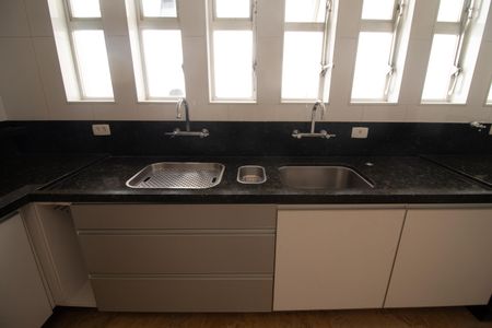 Apartamento à venda com 520m², 5 quartos e 4 vagas Apartamento à venda com 520m², 5 quartos e 4 vagasCozinha