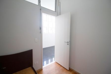 Apartamento à venda com 520m², 5 quartos e 4 vagas Apartamento à venda com 520m², 5 quartos e 4 vagasQuarto de Serviço 2