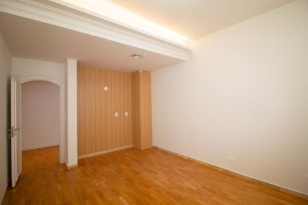 Apartamento à venda com 520m², 5 quartos e 4 vagas Apartamento à venda com 520m², 5 quartos e 4 vagasQuarto 2