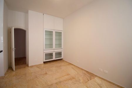 Apartamento à venda com 520m², 5 quartos e 4 vagas Apartamento à venda com 520m², 5 quartos e 4 vagasCozinha