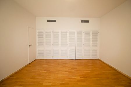 Apartamento à venda com 520m², 5 quartos e 4 vagas Apartamento à venda com 520m², 5 quartos e 4 vagasSuíte 4