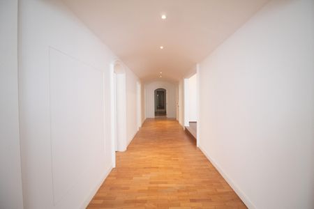 Apartamento à venda com 520m², 5 quartos e 4 vagas Apartamento à venda com 520m², 5 quartos e 4 vagasCorredor