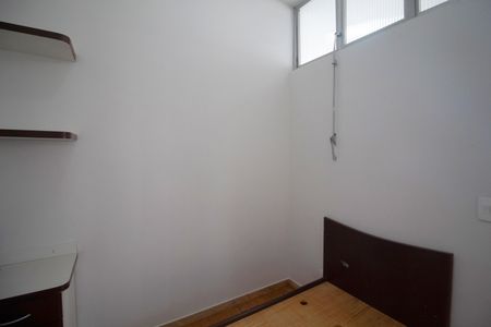 Apartamento à venda com 520m², 5 quartos e 4 vagas Apartamento à venda com 520m², 5 quartos e 4 vagasQuarto de Serviço