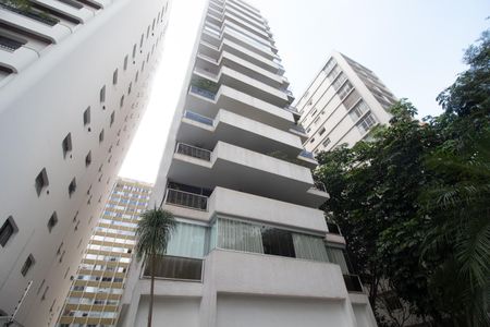 Apartamento à venda com 520m², 5 quartos e 4 vagas Apartamento à venda com 520m², 5 quartos e 4 vagasFachada