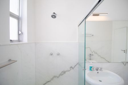 Apartamento à venda com 520m², 5 quartos e 4 vagas Apartamento à venda com 520m², 5 quartos e 4 vagasBanheiro da Suíte 5