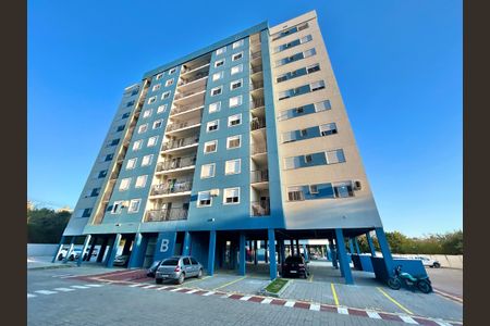 Apartamento à venda com 56m², 2 quartos e 1 vaga Apartamento à venda com 56m², 2 quartos e 1 vagaFachada