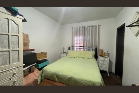 Casa à venda com 200m², 4 quartos e 3 vagas Casa à venda com 200m², 4 quartos e 3 vagasSuíte 2