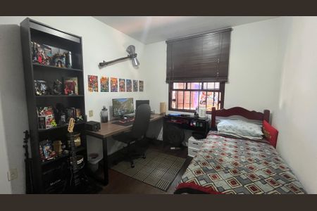 Casa à venda com 200m², 4 quartos e 3 vagas Casa à venda com 200m², 4 quartos e 3 vagasQuarto 1