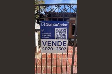 Casa à venda com 200m², 4 quartos e 3 vagas Casa à venda com 200m², 4 quartos e 3 vagasPlaca