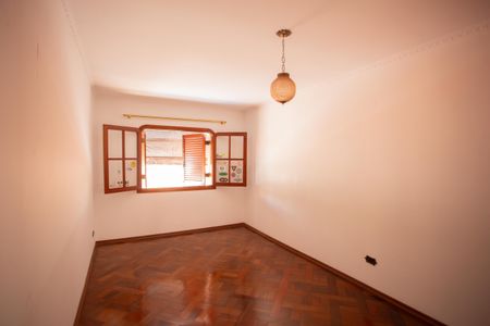 Casa à venda com 380m², 4 quartos e 4 vagasQuarto 2