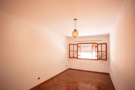 Casa à venda com 380m², 4 quartos e 4 vagasQuarto 2