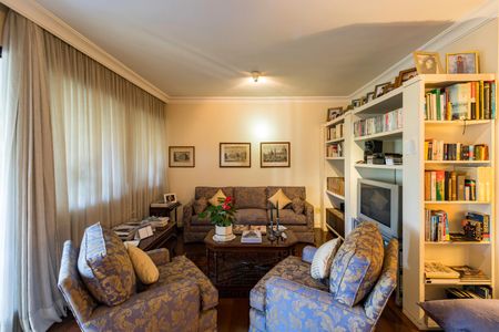 Sala de apartamento à venda com 3 quartos, 185m² em Real Parque, São Paulo