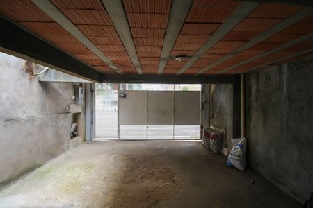 Casa à venda com 143m², 2 quartos e 2 vagas Casa à venda com 143m², 2 quartos e 2 vagasGaragem